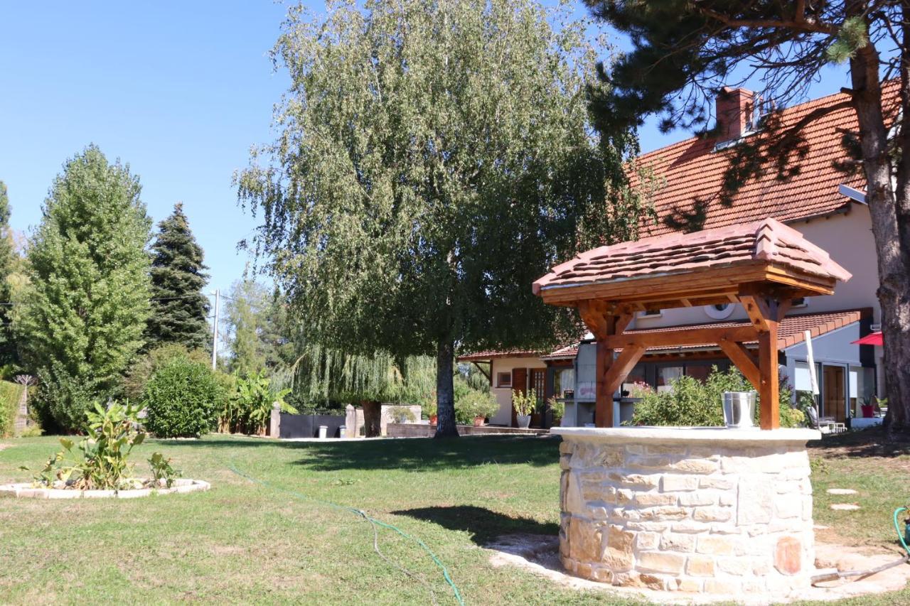 Chez Martine Et Laurent Le Tremblois Kültér fotó